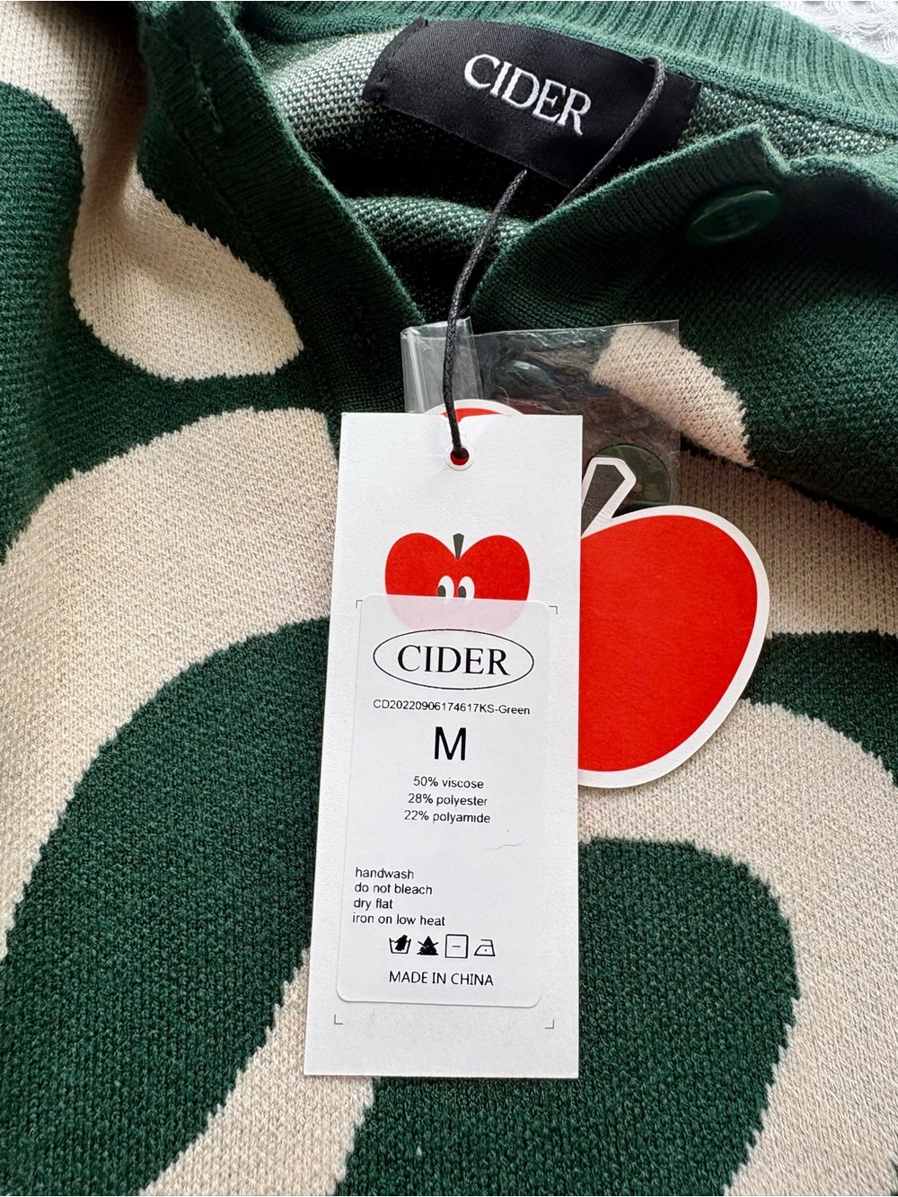 NWT Cider Everyday Illusion Psychedelic Swirl Cropped Collar Sweater Green - M - Picture 4 of 6